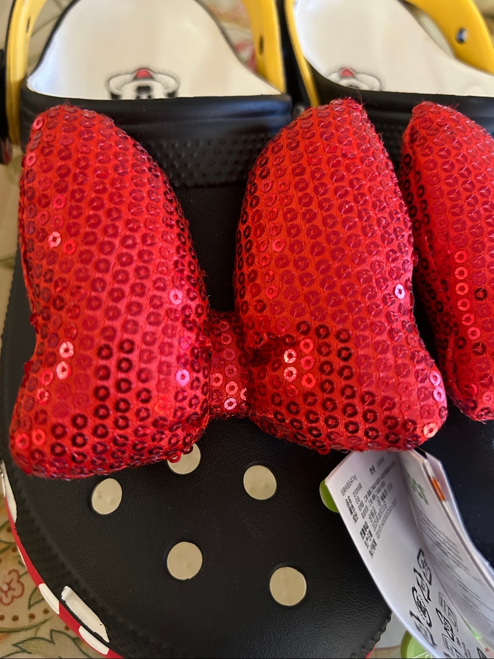 Minnie Mouse Disney Crocs NEW - Picture 8 of 9